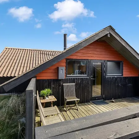 Thorfin - 100m From The Sea By Interhome Feriehus