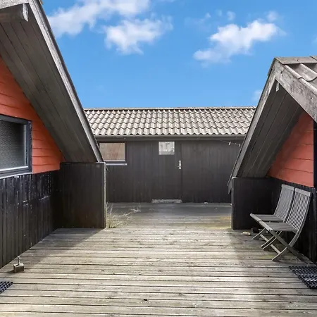 Thorfin - 100m From The Sea By Interhome *