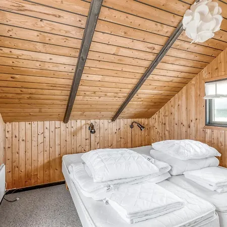 Thorfin - 100m From The Sea By Interhome *